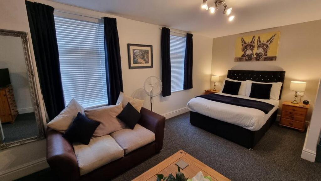Q - Accommodation Μπλάκπουλ Εξωτερικό φωτογραφία
