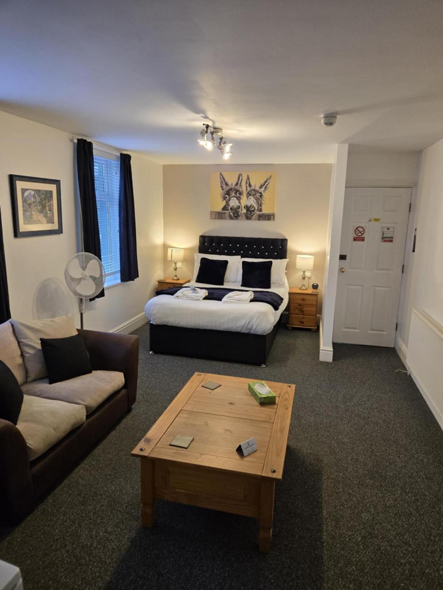Q - Accommodation Μπλάκπουλ Εξωτερικό φωτογραφία